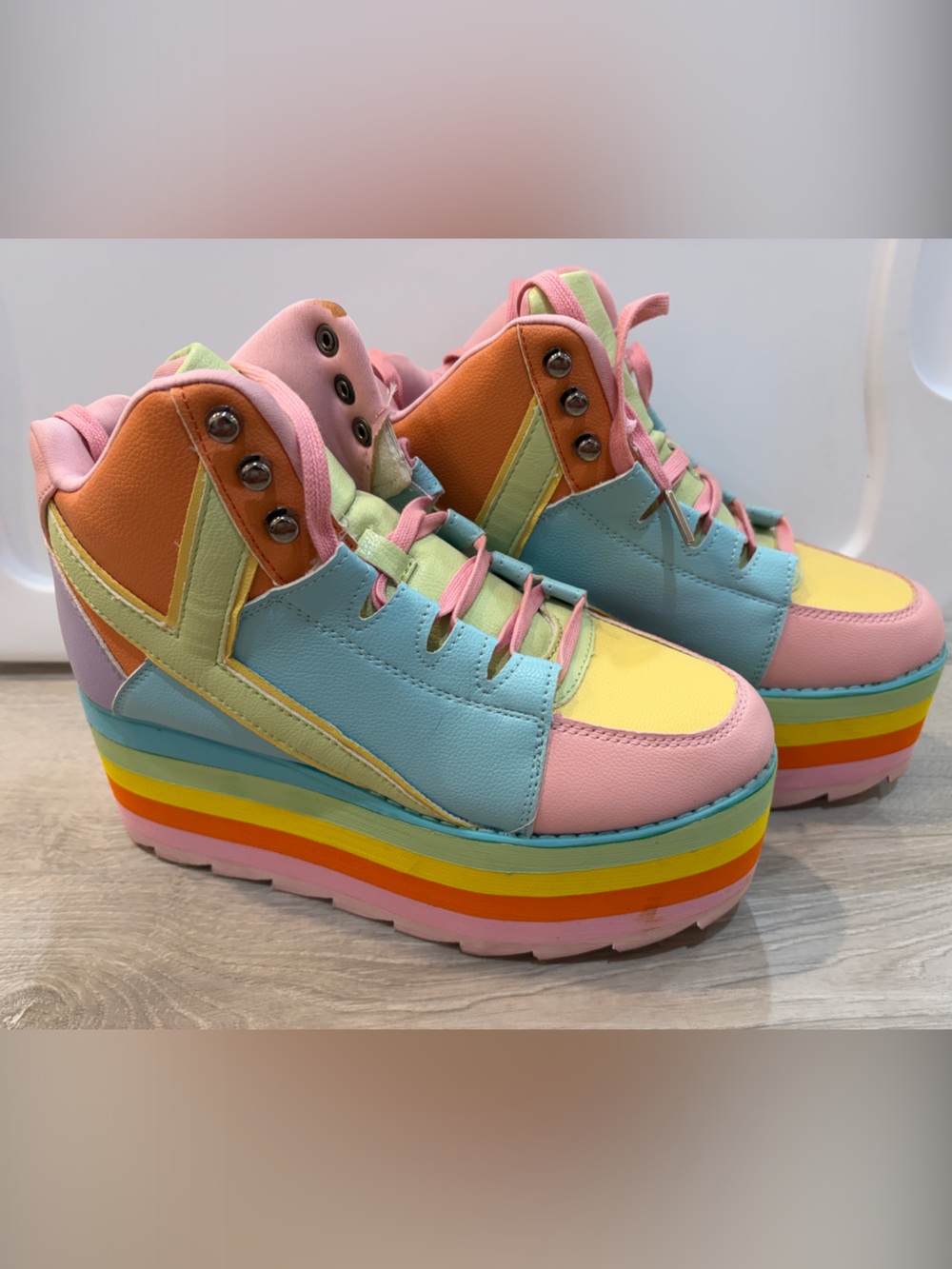 YRU Pastel Rainbow Platform Sneakers - Pink Blue Yellow Orange Green